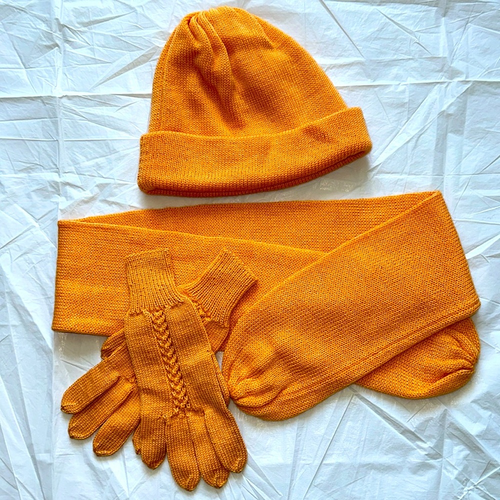 Machine knitted hat, scarf, gloves handmade